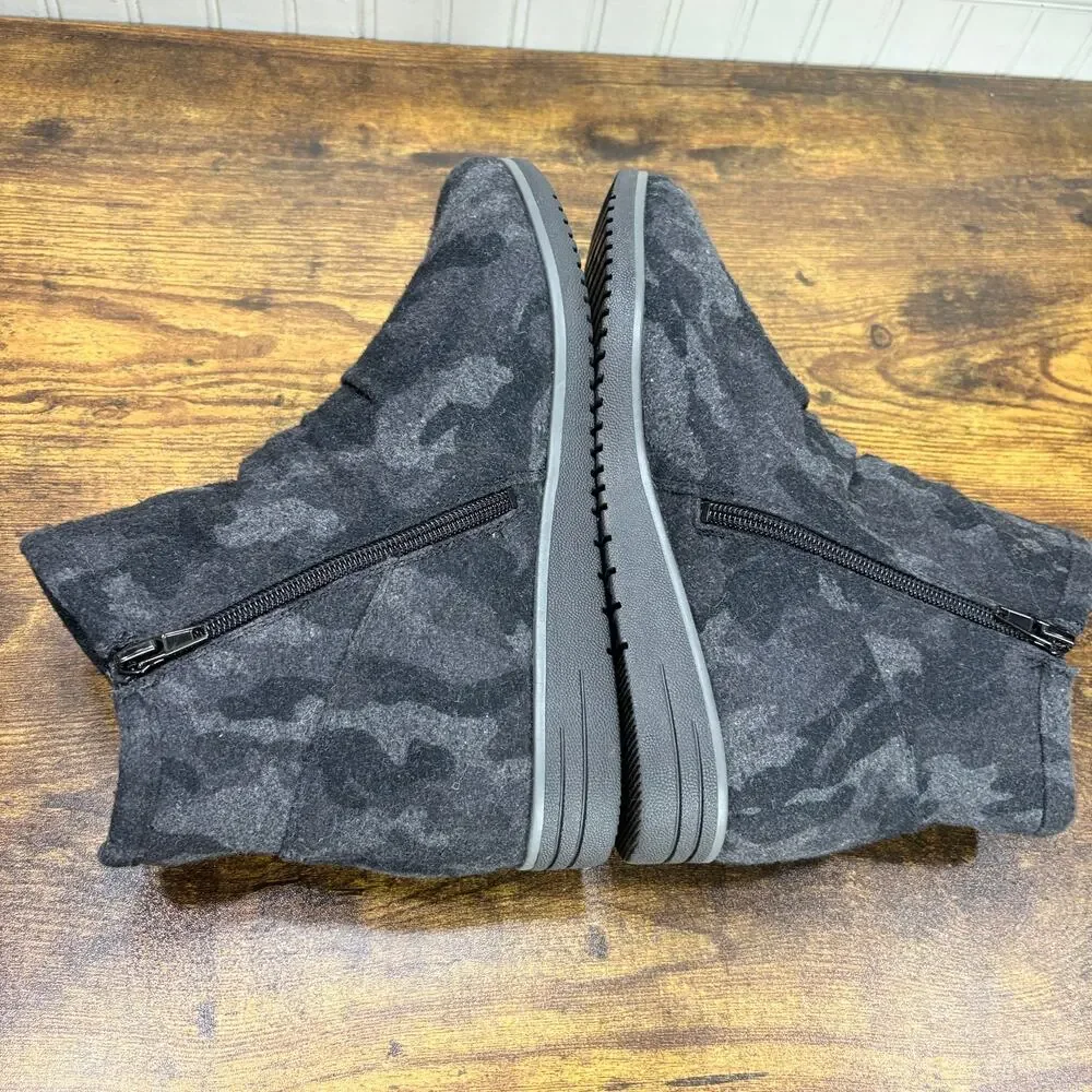 Soul by Naturalizer Size‎ 9.5 Wide Indie Ankle Boots Camo Water Repellent Fleece